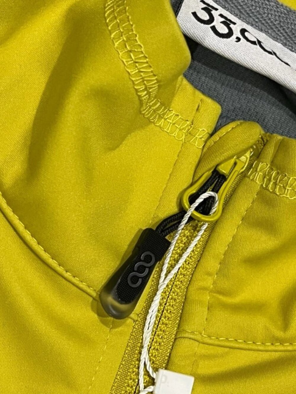 33,000 FT Waterproof Vest sz.2XL - Picture 7 of 9